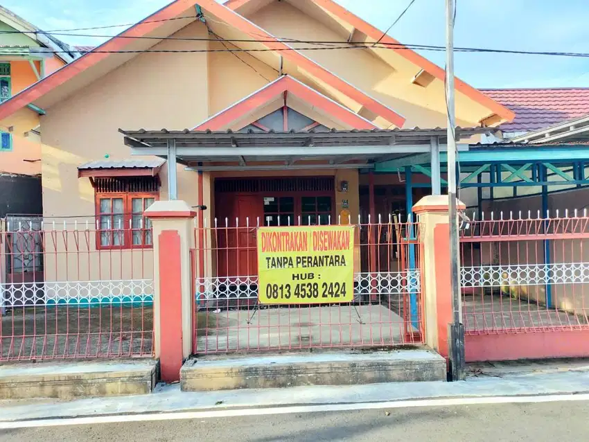 DISEWAKAN/ DIKONTRAKKAN RUMAH