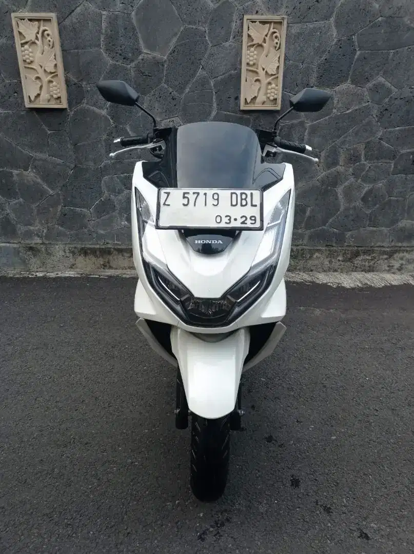 PCX 160 2024. Pajak ON. Like New. KM Low. Mulus. Ori. Cash/Kredit/TT