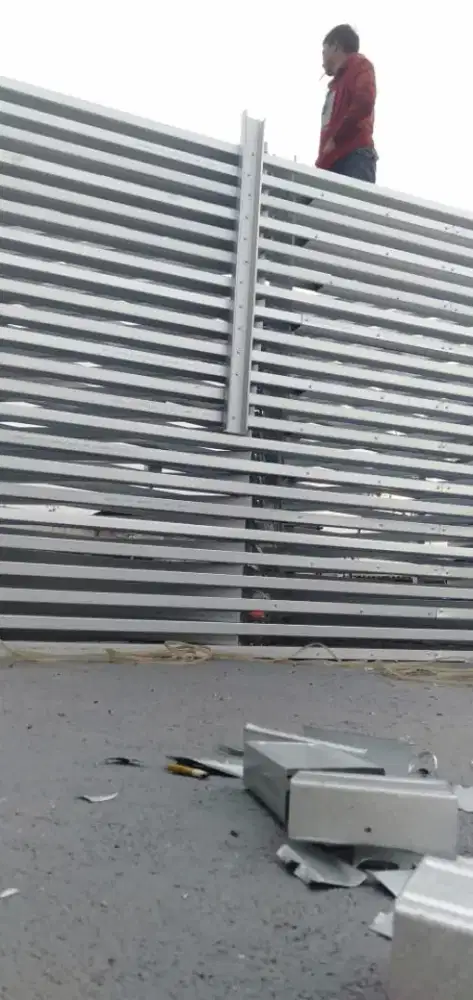 Rangka baja ringan atap spandek pasir