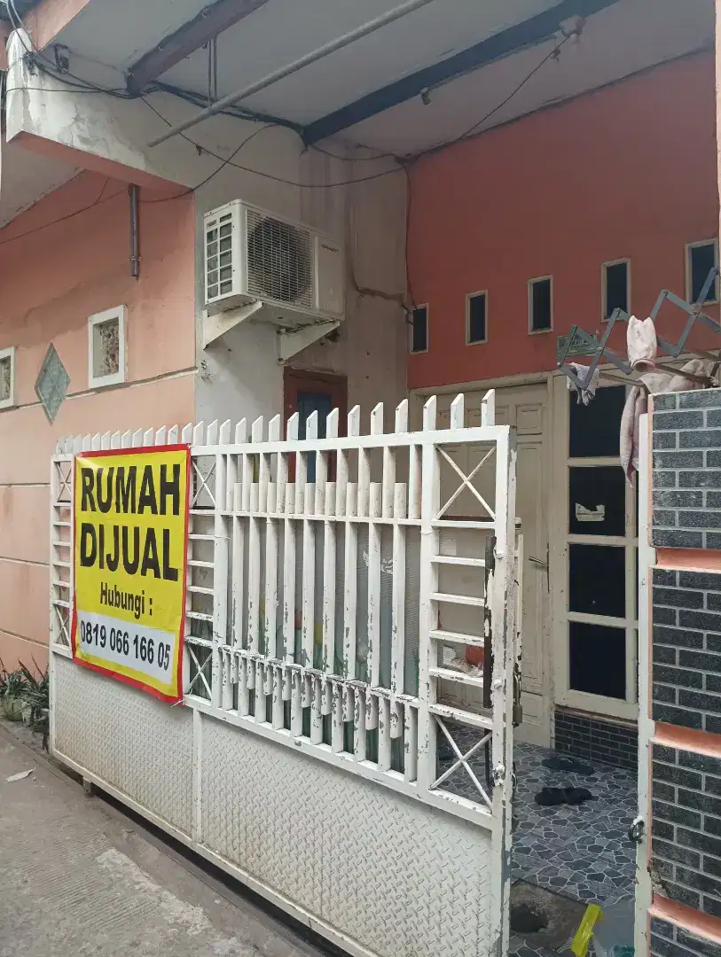 Dijual rumah strategis