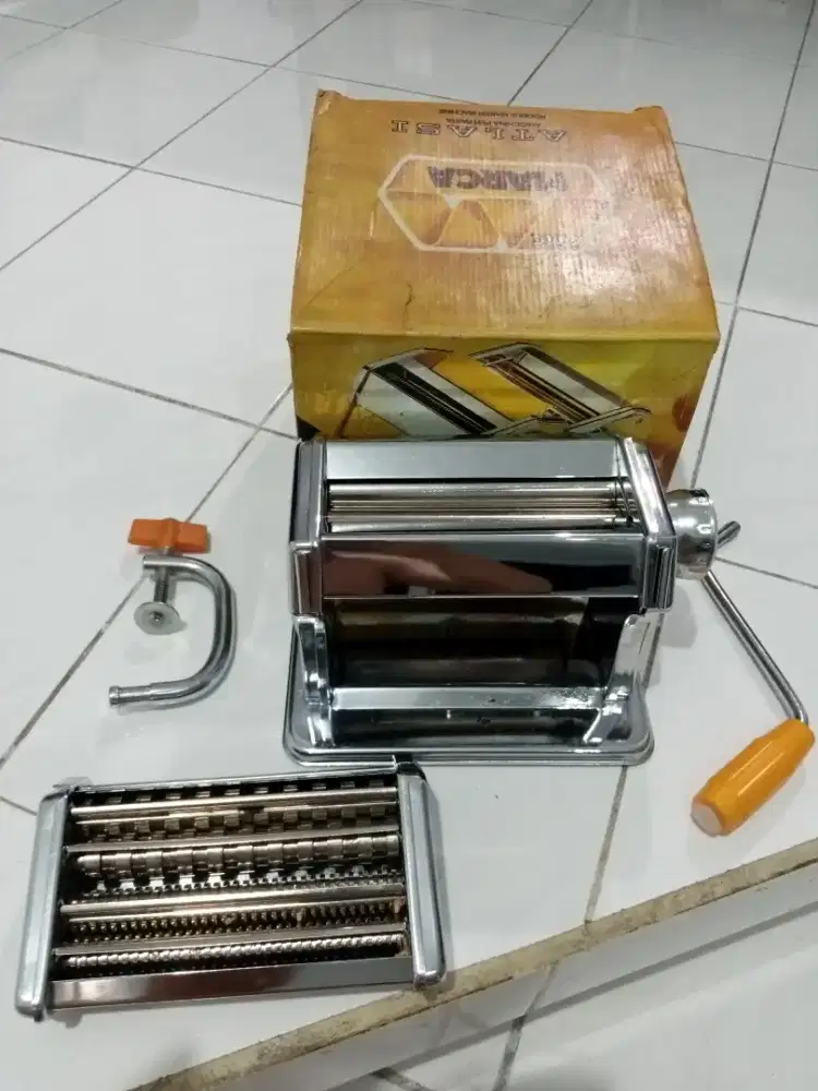 Gilingang Pembuat Mie & Pasta