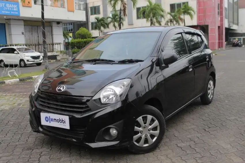 DP Rendah - Daihatsu Ayla 1.0 D Bensin-MT 2021 Hitam (FFQ)