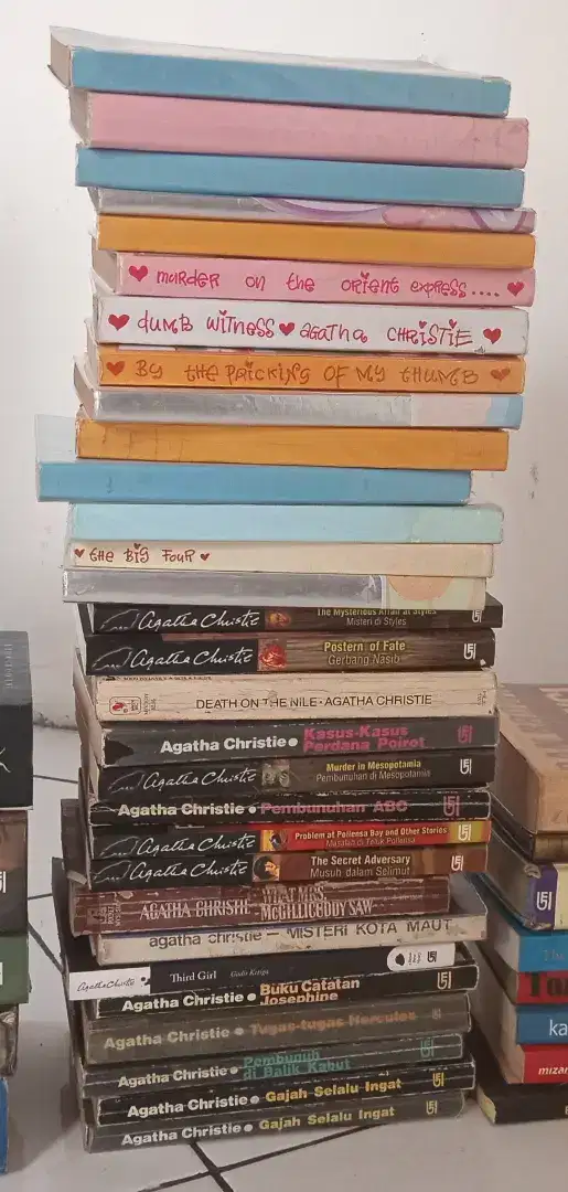 buku agatha christie buat yang hobi atau koleksi