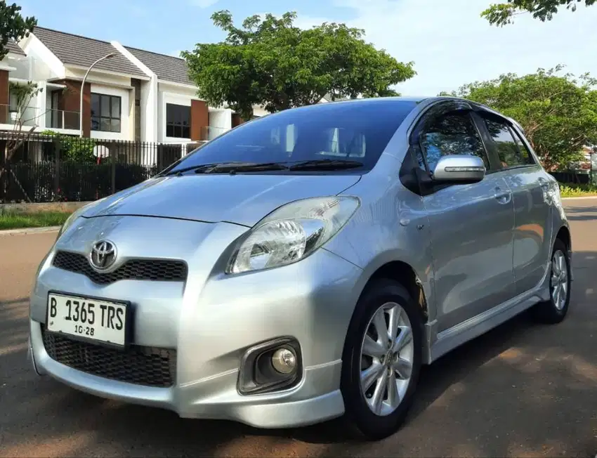 Yaris E S TRD Sportivo A/T 2013