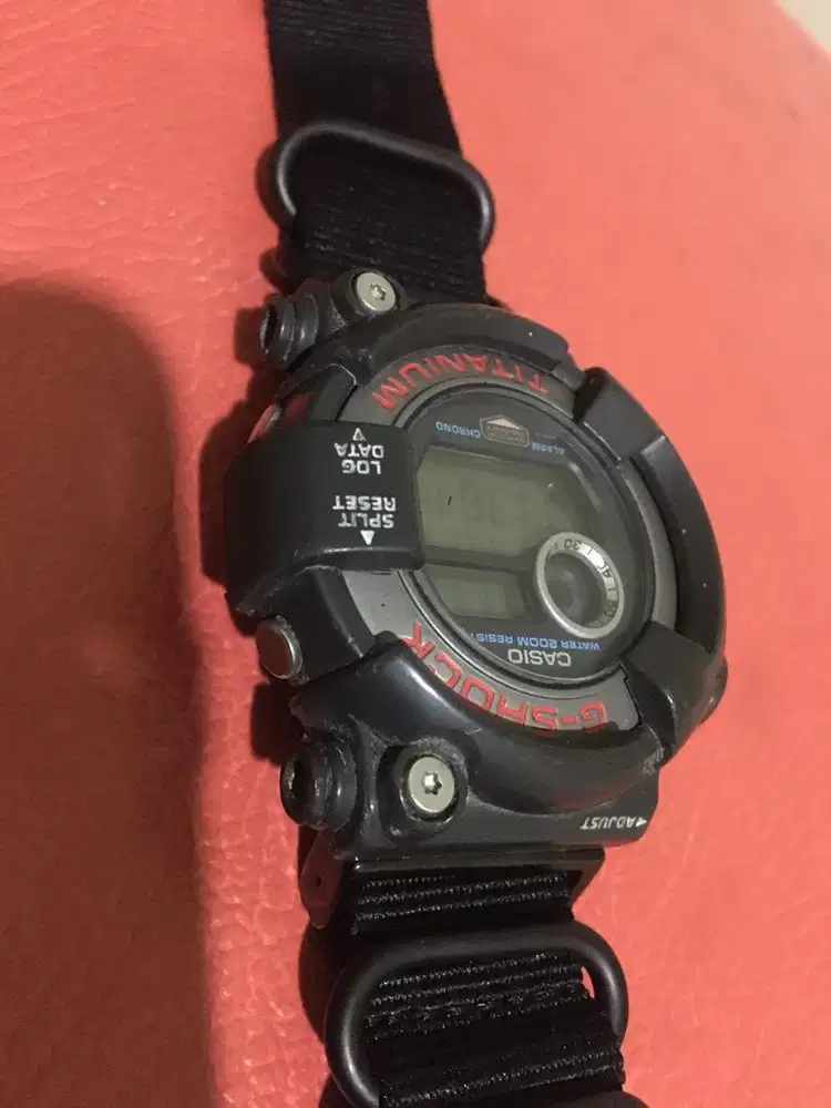 G shock titanium Dw 8200 frogman