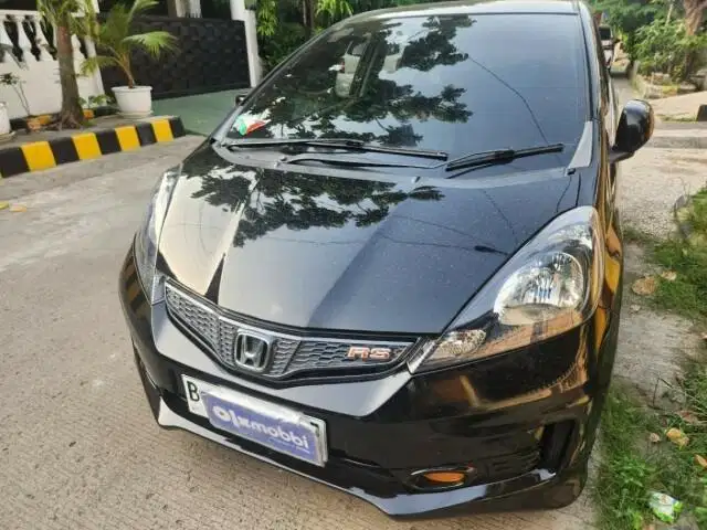 Pajak Panjang Honda Jazz 1.5 RS Bensin-MT 2013 Hitam FBJ