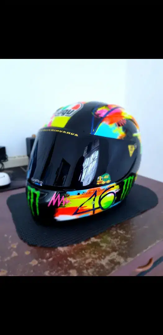 Helm KYT repaint AGV ROSSI