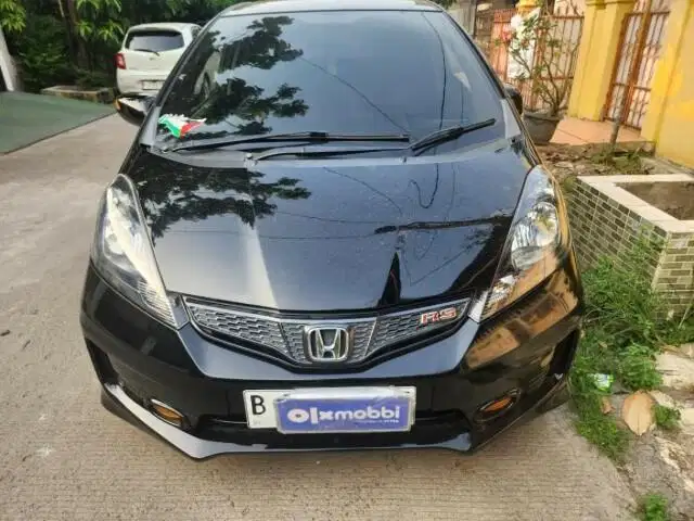 Pajak Panjang Honda Jazz 1.5 RS Bensin-MT 2013 Hitam FBJ