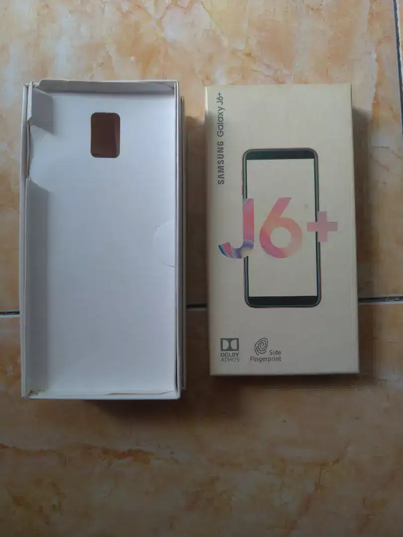 Box hp Samsung j6+