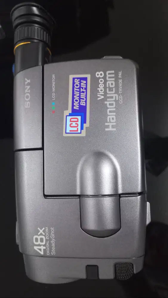 Handycam Sony CCD-TRV40E