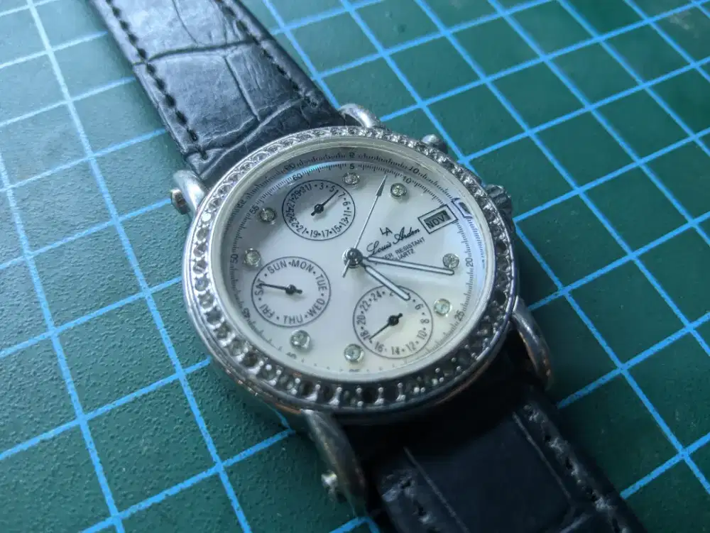 Jam Tangan Antik Wanita