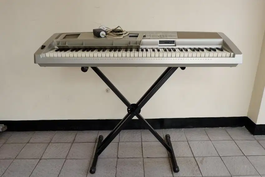 DIJUAL KEYBOARD YAMAHA DGX 300 BEKAS KUALITAS BAGUS SEPERTI BARU