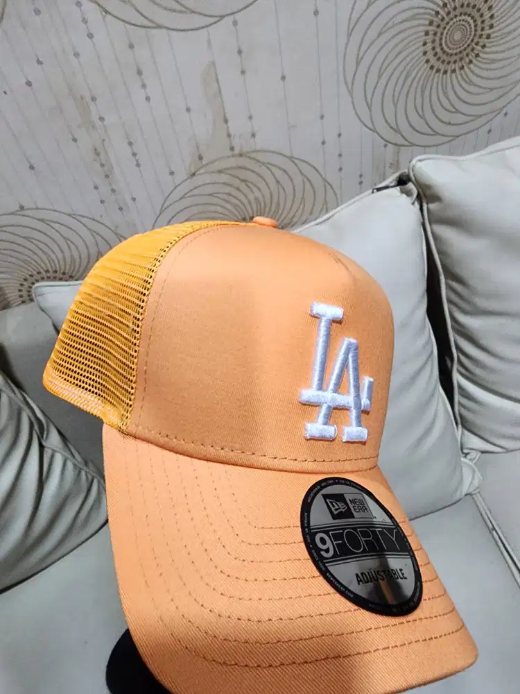 Topi New era trucker LA orange (Baru) New era caps