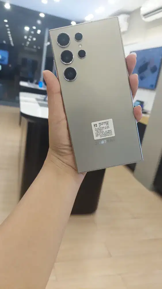 Samsung S24 Ultra 12/256gb - Segel NO REPACK