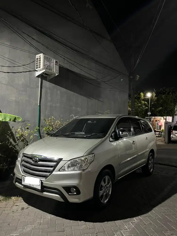 Kijang Innova 2.0 G 2014 istimewa