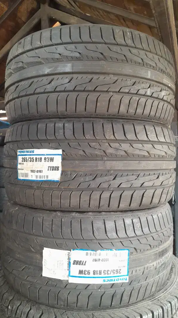 Ban baru mercy Toyo DRB 265/35 R18 2020..3pcs