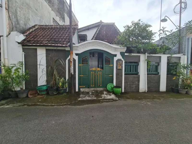 Rumah murah tengah kota full furnished di gilingan banjarsari solo