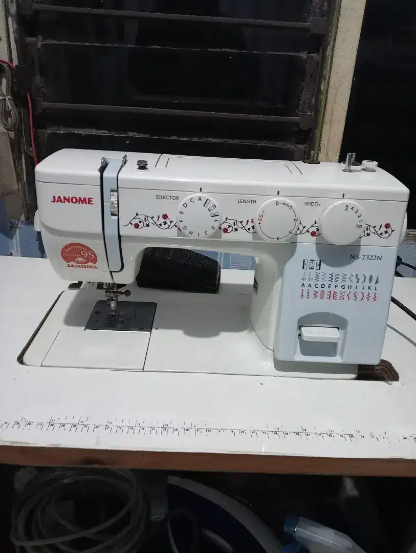 Mesin jahit Portable Janome NS 7322 N
