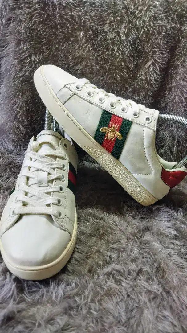 Gucci Ace Bee Embroided Leather Trainer Made In Italy Unisex