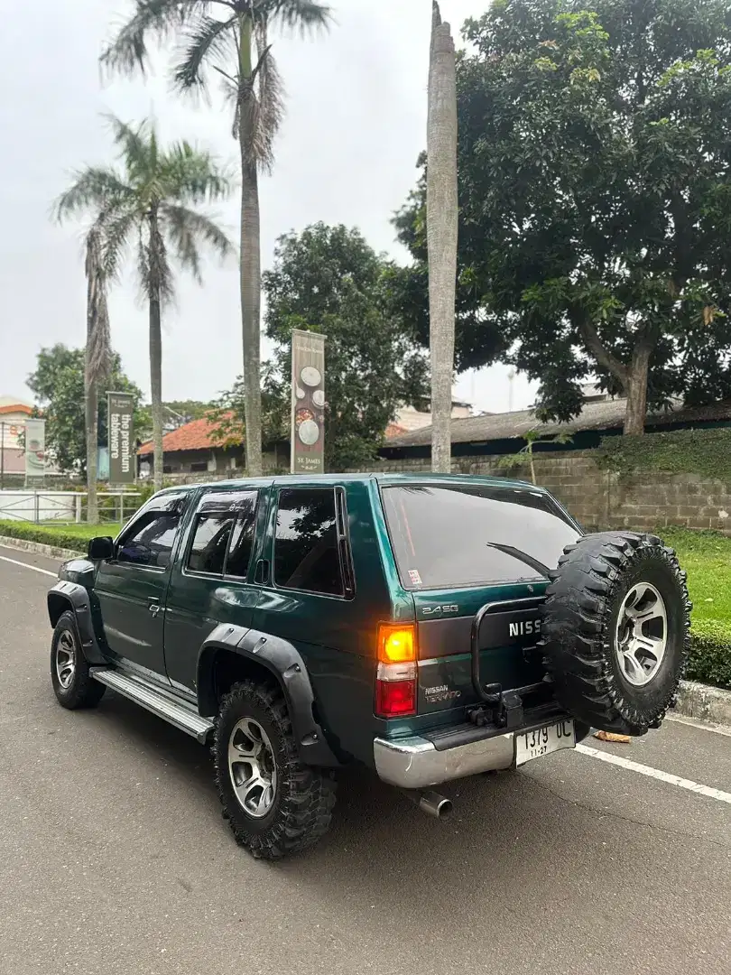 Nissan Terrano 1995 manual