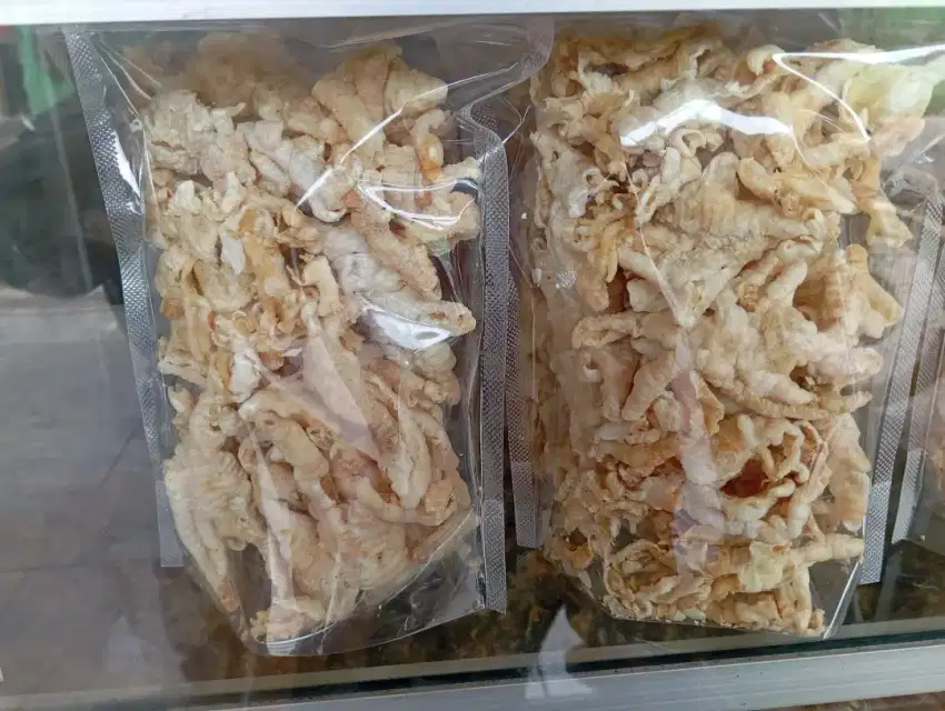 Keripik ceker ayam