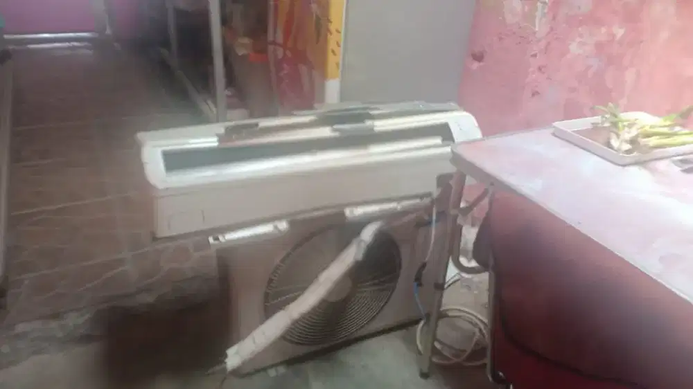 Beli AC rusak , kulkas rusak , mesin cuci rusak