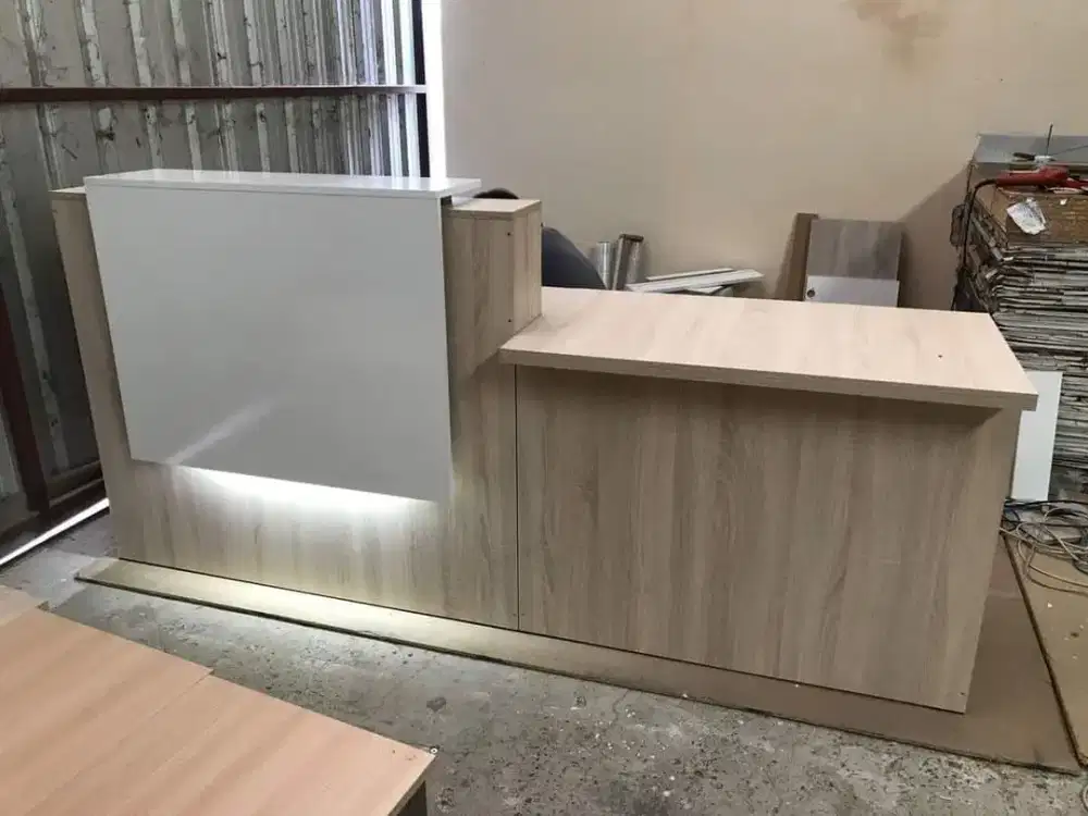 Meja bar/meja kasir bisa custom