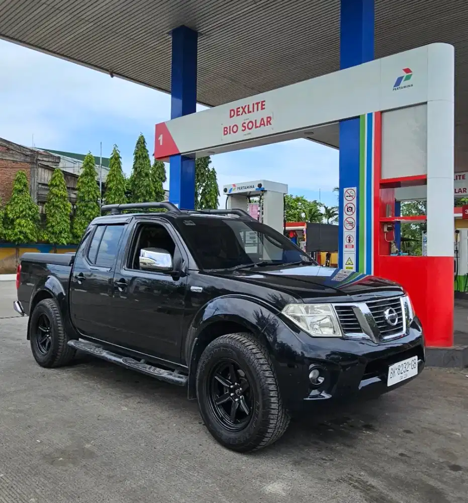 NISSAN NAVARA SPORT VERSION MANUAL 2012