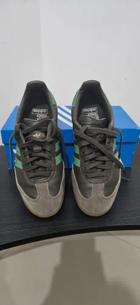 Preloved Adidas Samba | Size 41 1/3