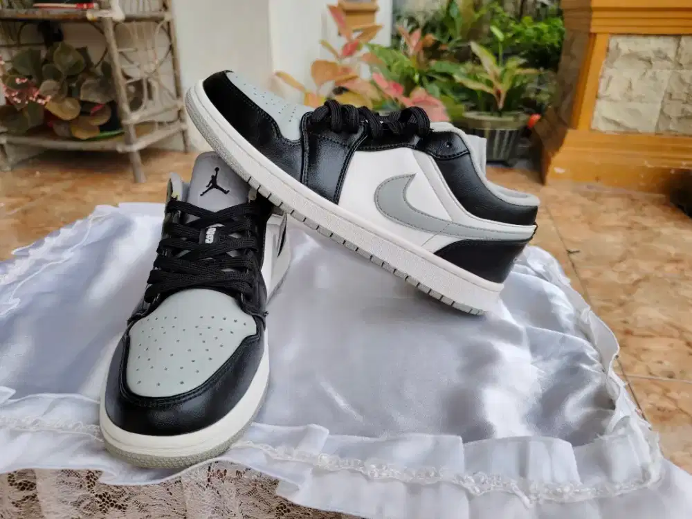 Air Jordan 1 Low Black White Grey Legit Tembus Barcode
