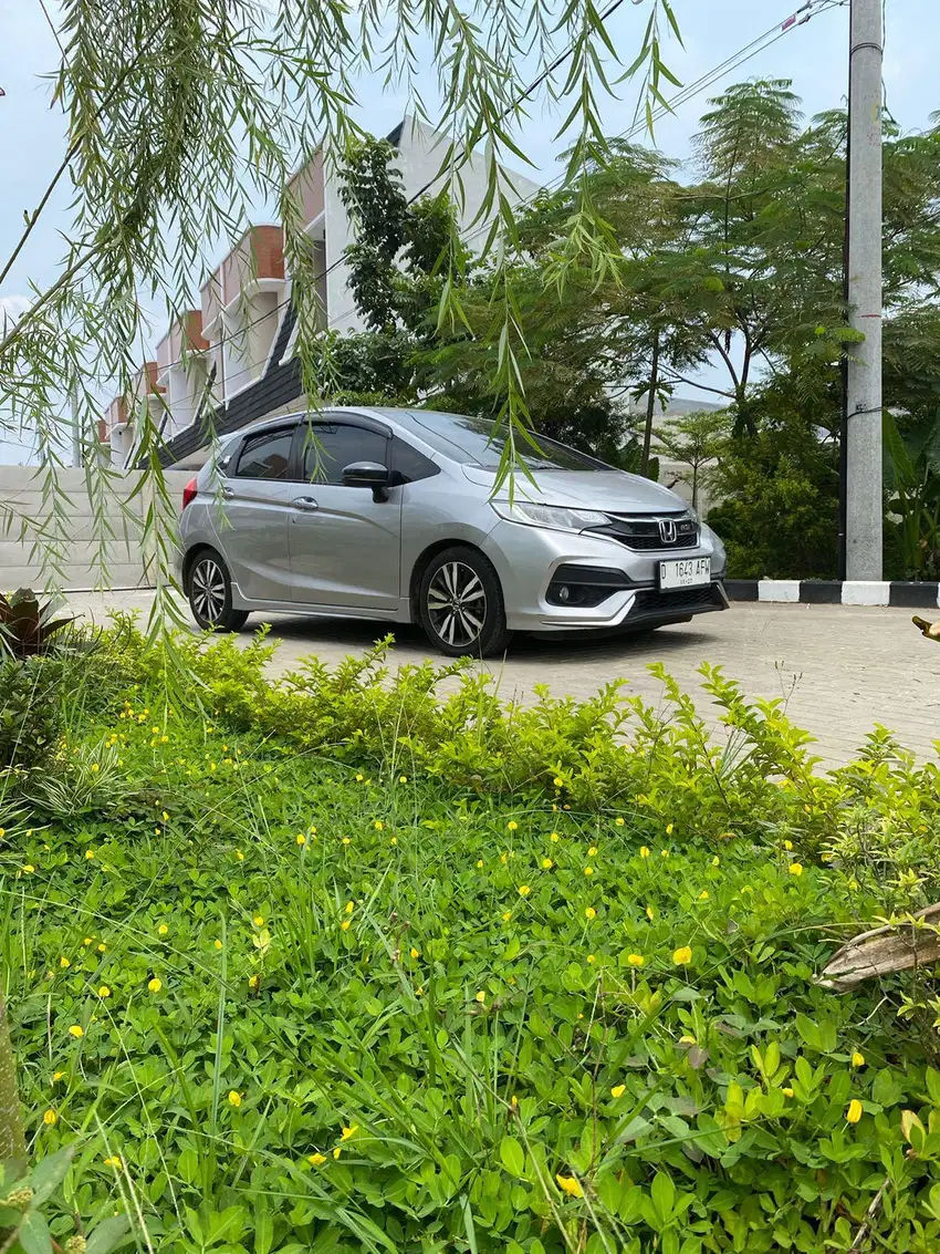 Honda Jazz Rs Cvt 2017 facelift km low antik terawat silver