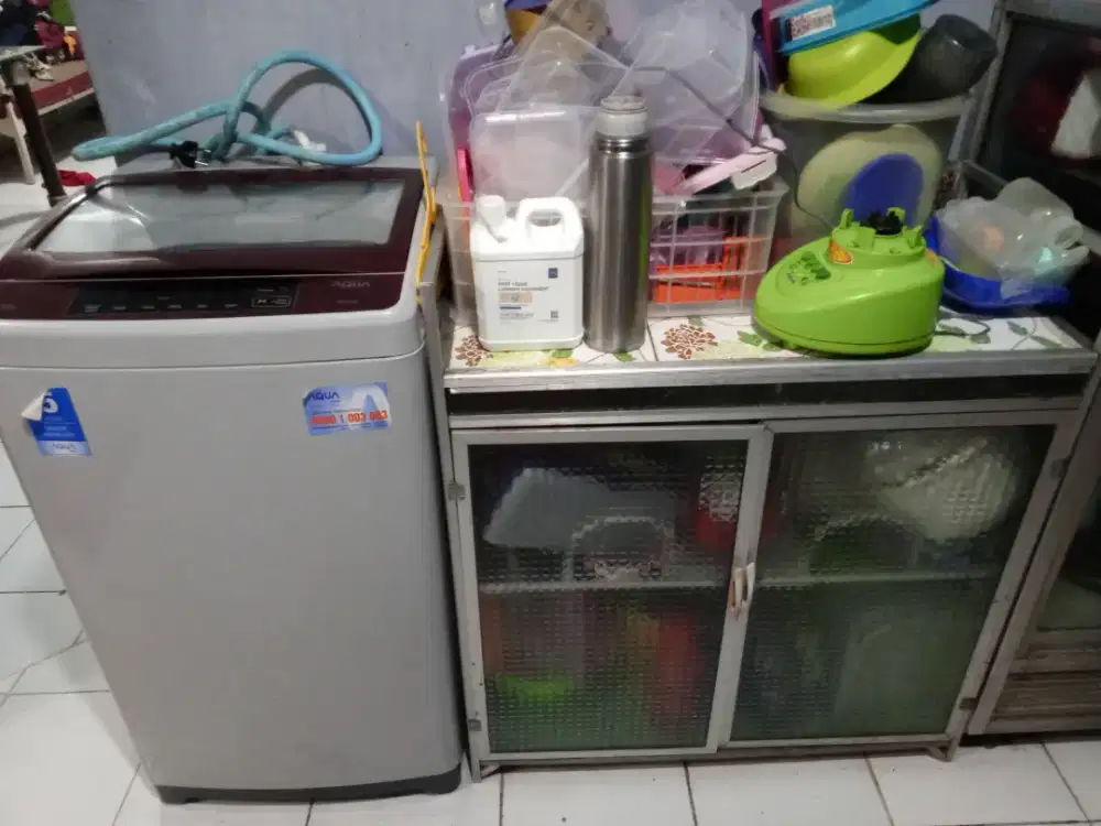 Mesin cuci Aqua