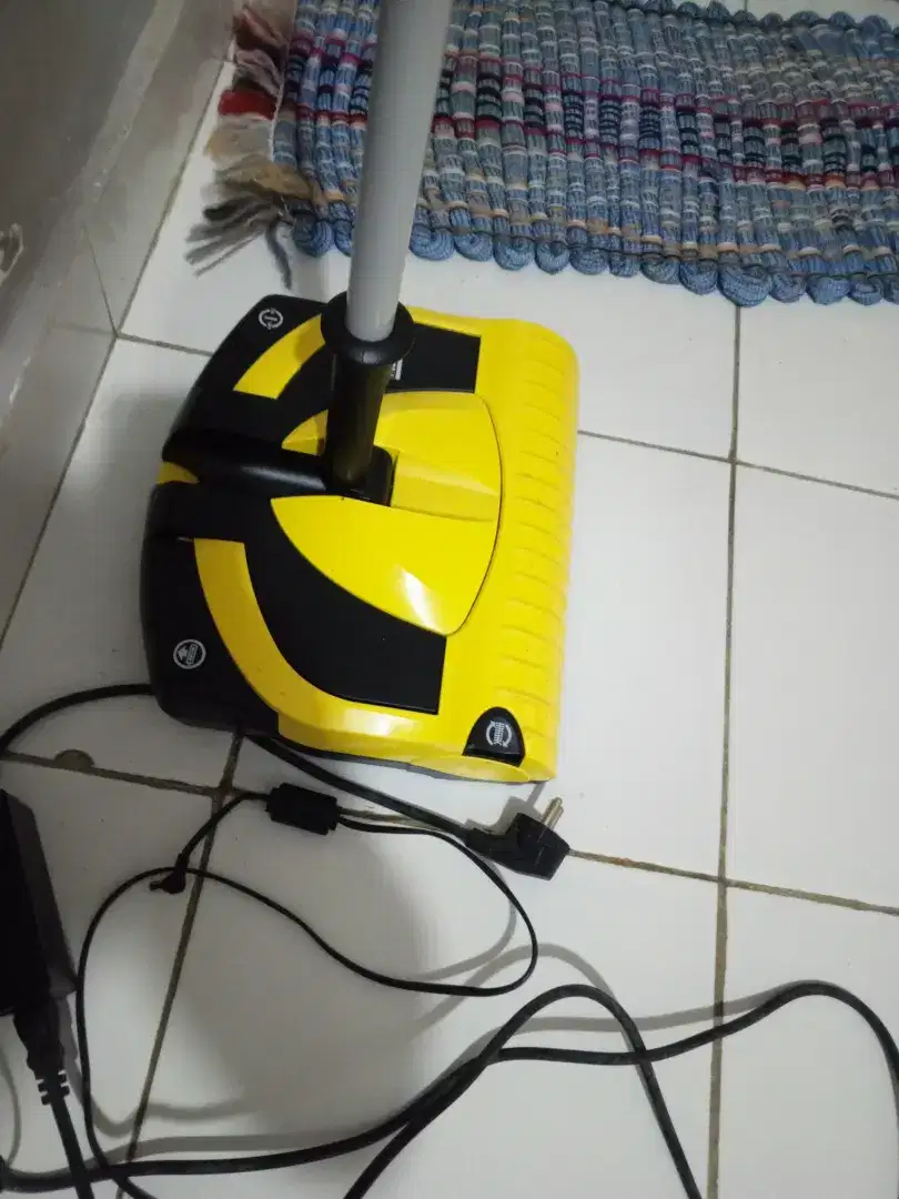 Dijual Vacuum Cleaner Karcher K55