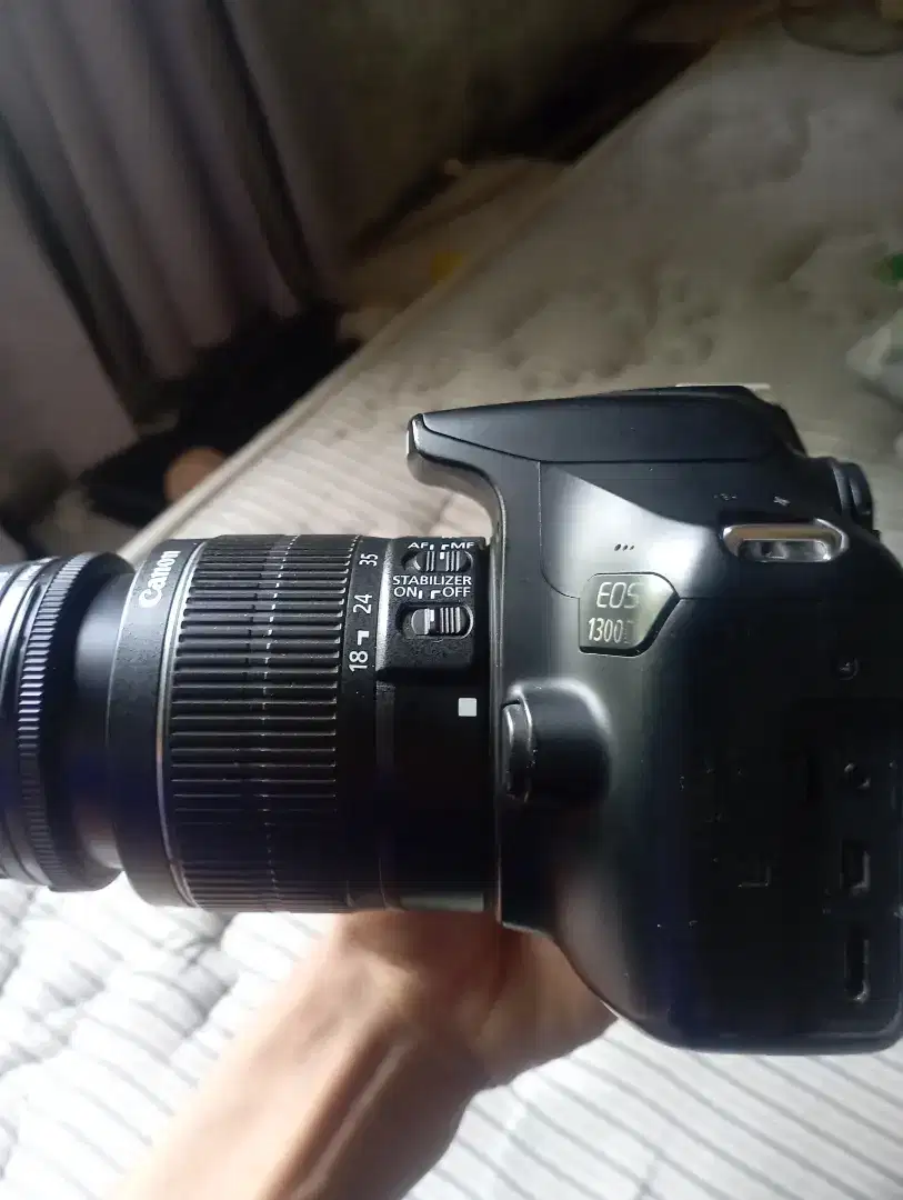 Canon DSLR 1300d lensa kit