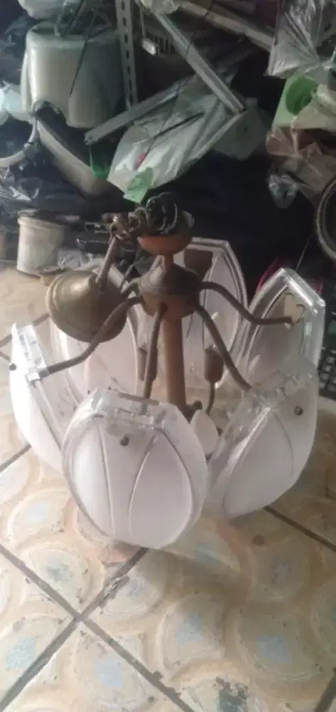 Hiasan plafon rumah mdl lawas bhn cristal.unik antik utk yg phm sj deh