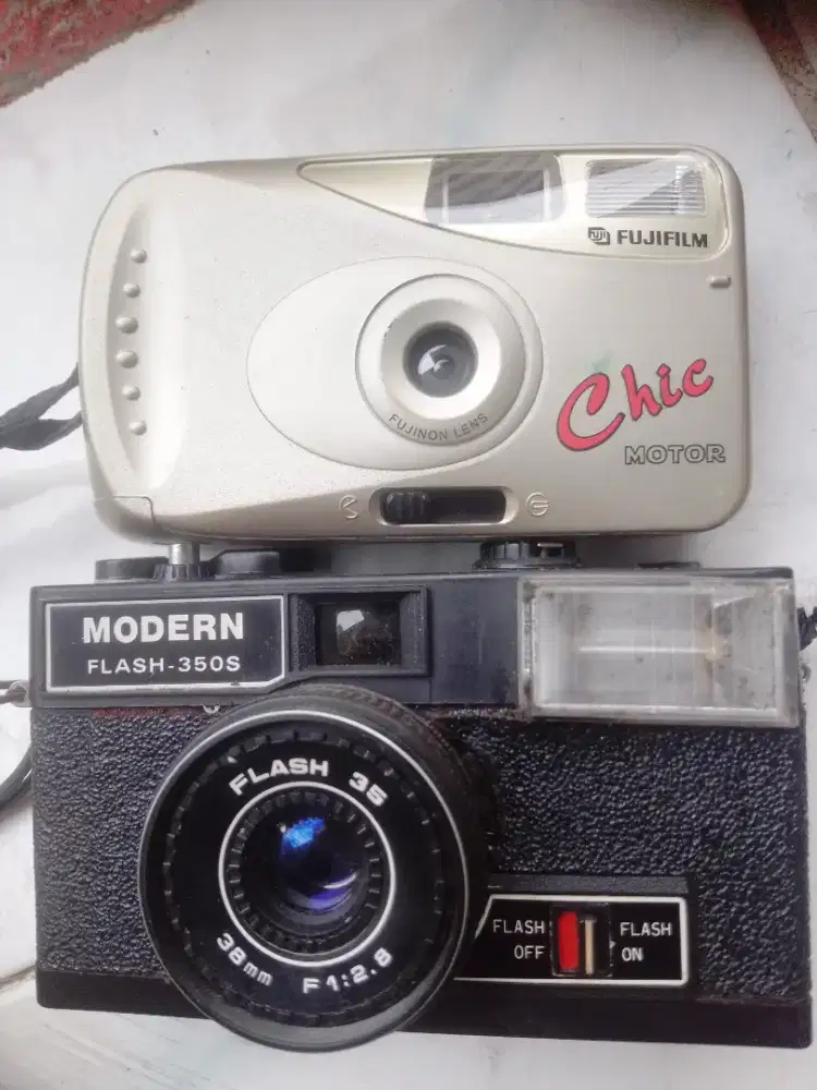 Nego aja Dua Kamera foto roll film jadul