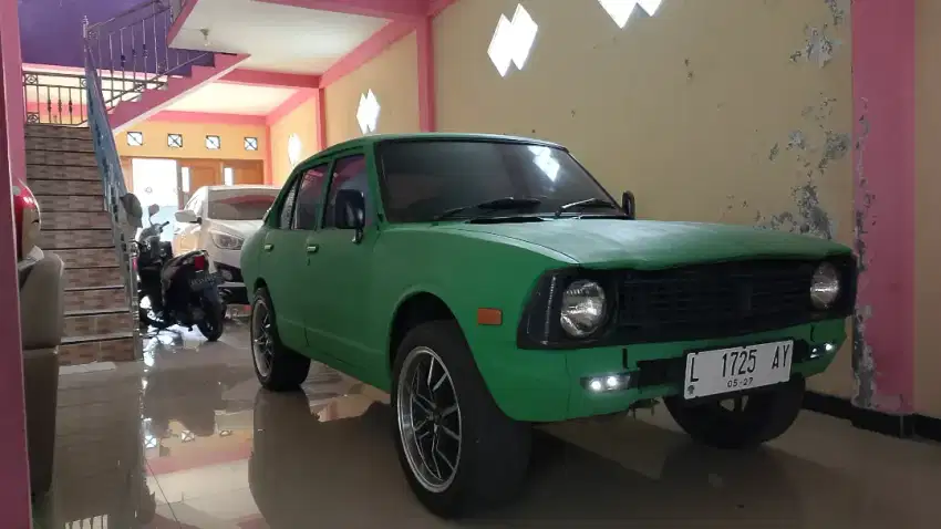 Corolla bungkuk / Corbet 1973 KE20