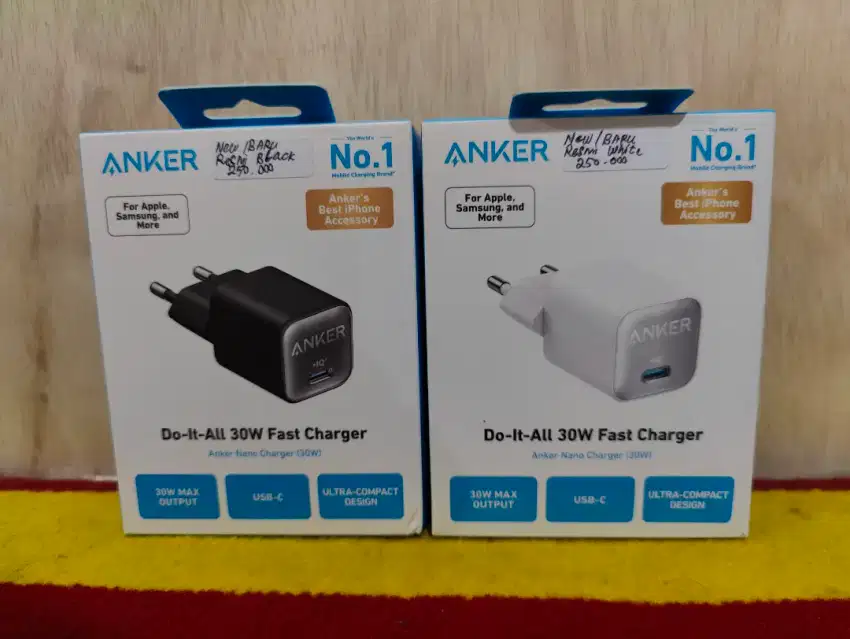 Anker Charger Adapter Nano III 30W Black/White Baru