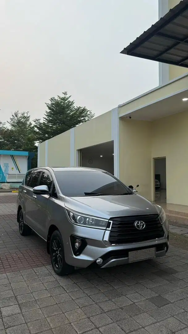 Toyota Innova Reborn V Diesel AT 2.4 2018