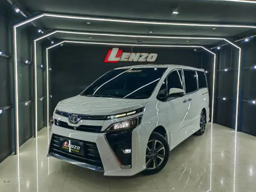 Km50rb Putih Voxy 2018 matic Lenzo mobil