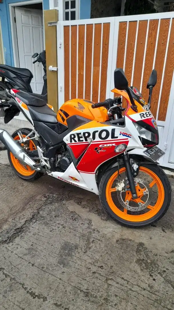 Honda CBR 150 cc