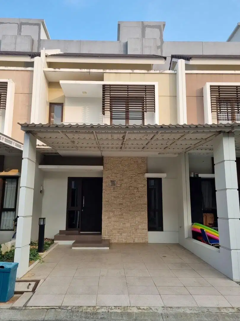 Rumah Summarecon Bekasi Cluster Burgundy Full Renov Semi Furnished SHM