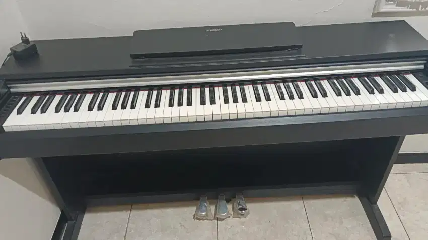 Dijual Yamaha Arius YDP-142 Digital Piano - Kondisi Terawat!