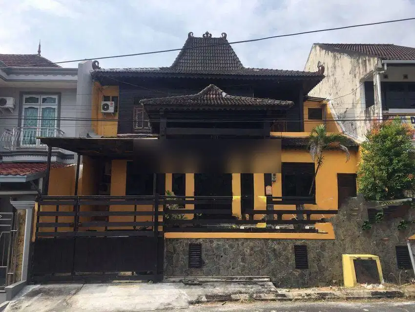 RUMAH JOGLO 2 LANTAI MINIMALIS LOKASI DALAM PERUMAHAN BALIKPAPAN BARU