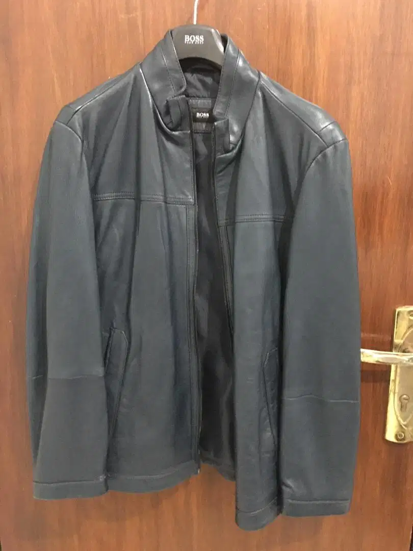 Dijual jaket HUGO BOSS ORI