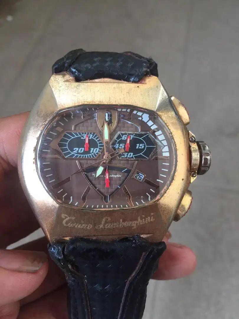 Tonino lamborghini jam tangan pria