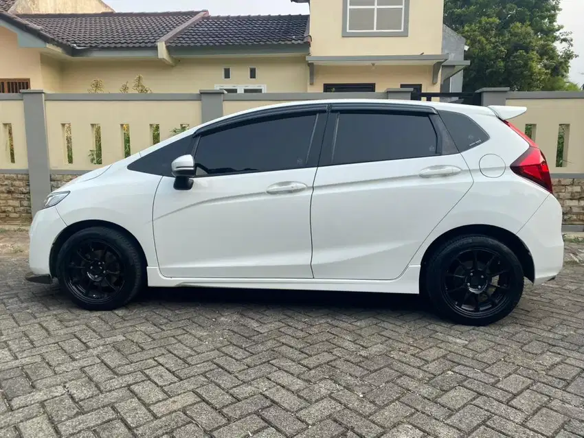 HONDA JAZZ RS BLACK TOP