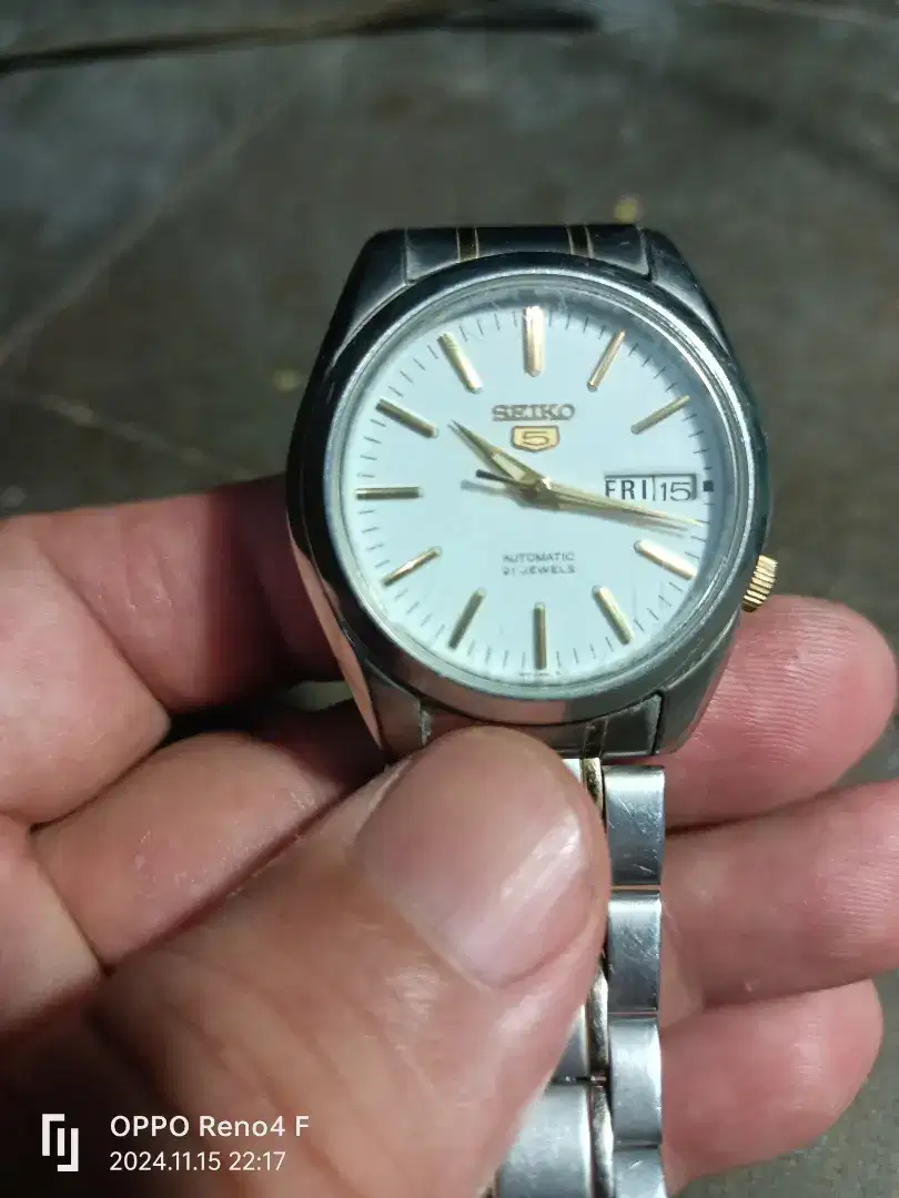 Jam tangan pria seiko 5