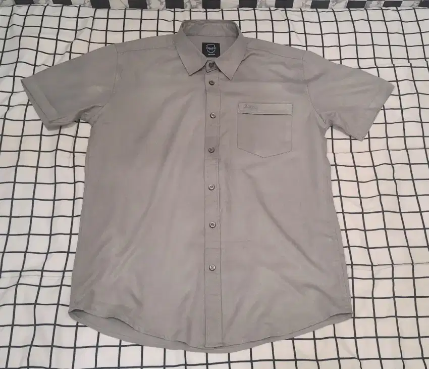 Kemeja Police Basic Cotton Soft Grey Regular Fit Size M Mulus