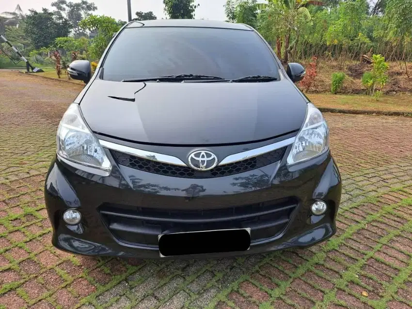 Toyota Avanza 1.5 Veloz AT Hitam 2012 Pakai Sendiri